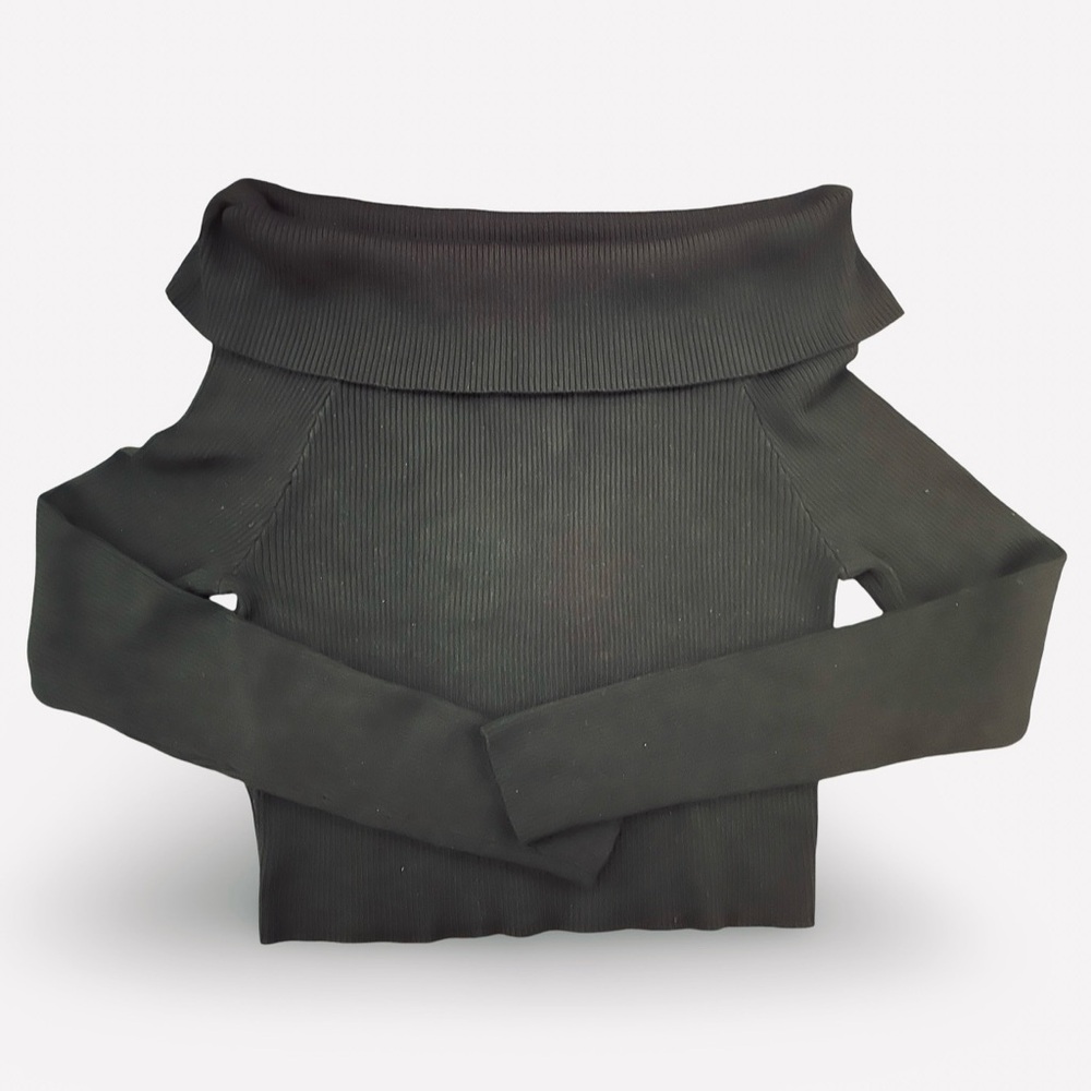 H&M Black Ribbed Knit Crop Top